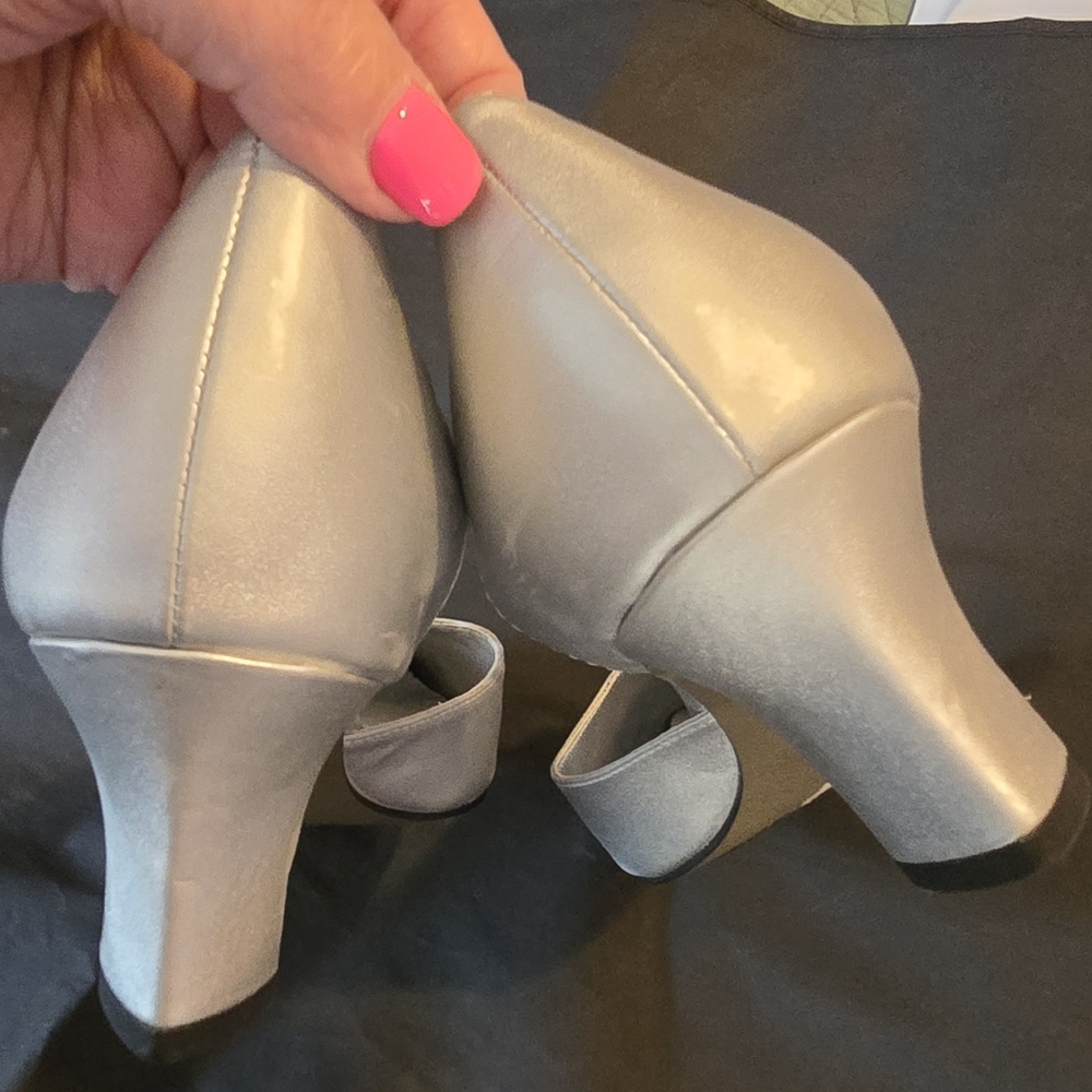 Sleek Silver Heels with Rounded Toe